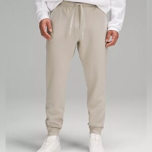 Lululemon Men's XXL Smooth Spacer Jogger Mojave Tan Beige Athleisure Cool EUC